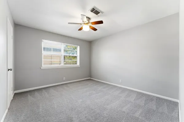 $1,975 | 18 Panorama Drive, Conroe, TX 77304