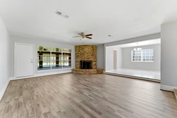 $1,975 | 18 Panorama Drive, Conroe, TX 77304