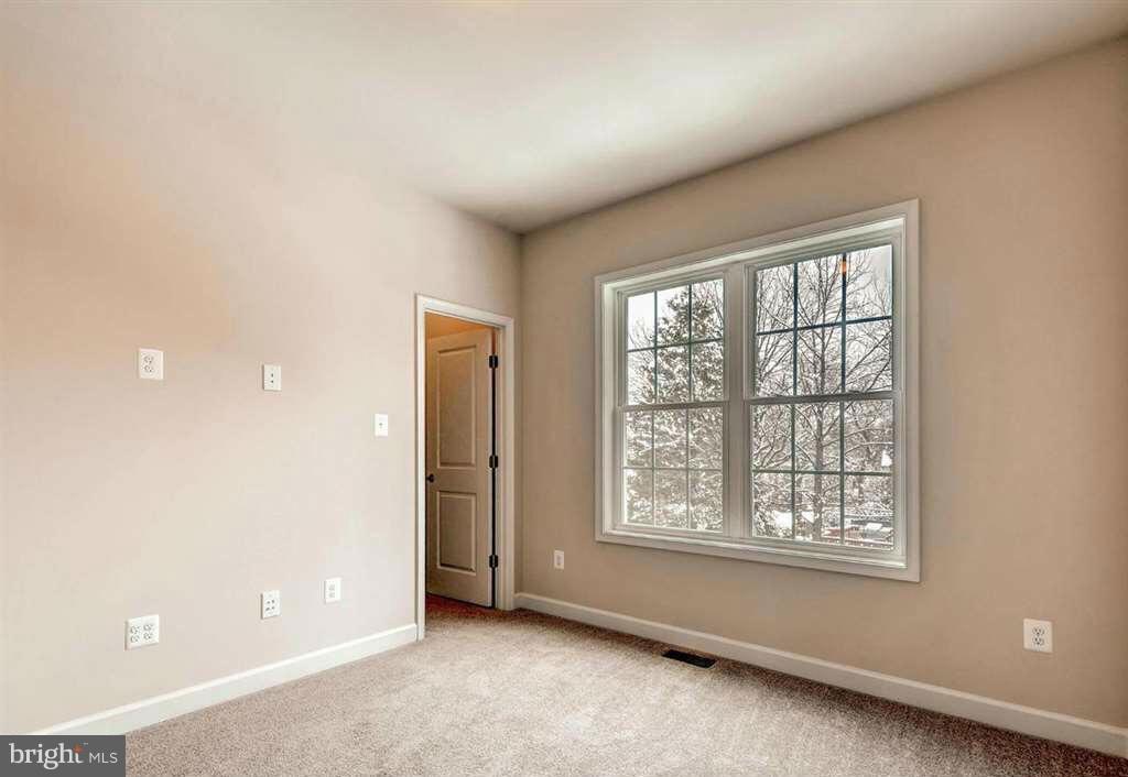 736 Powhatan Beach Road Pasadena, MD 21122 - Photo 15 of 30 Bedroom
