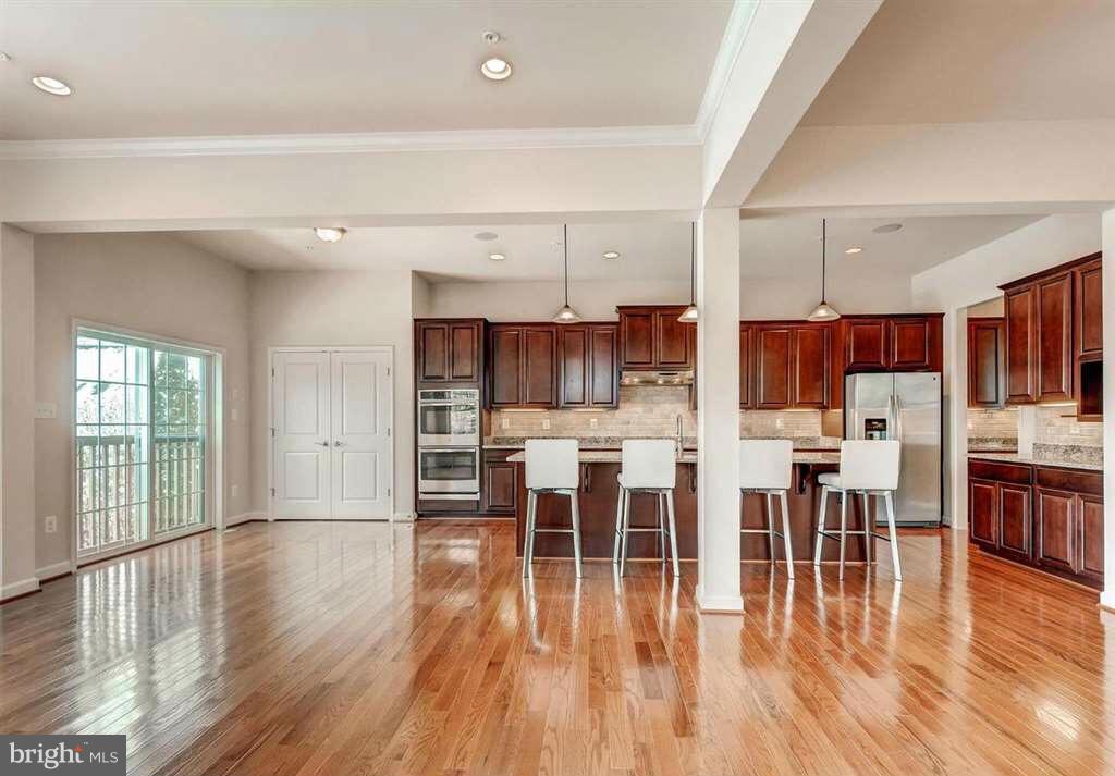 736 Powhatan Beach Road Pasadena, MD 21122 - Photo 8 of 30 Kitchen
