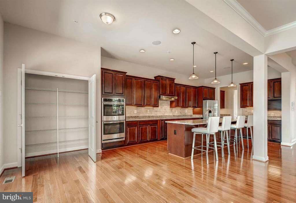 736 Powhatan Beach Road Pasadena, MD 21122 - Photo 9 of 30 Kitchen