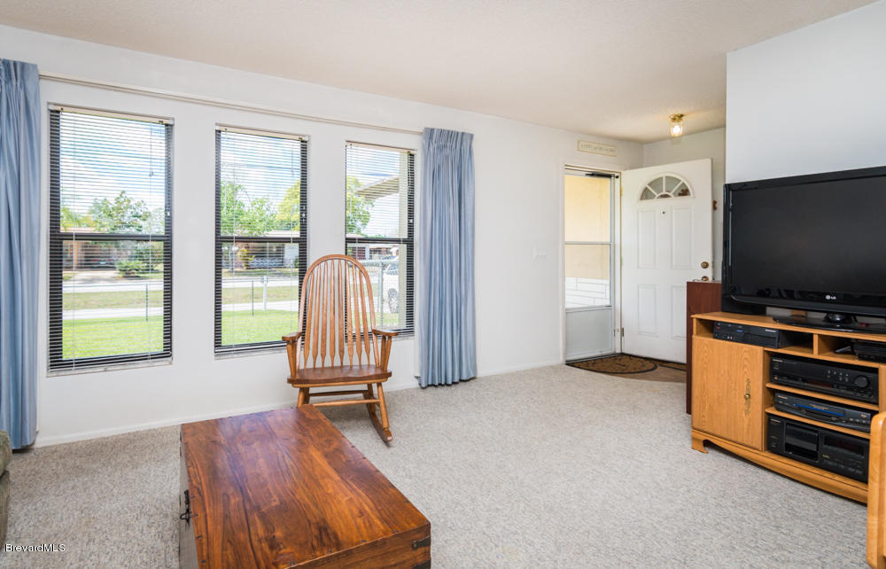 521 Croton Road Melbourne, FL 32935 - Photo 3 of 17 med-3.jpg