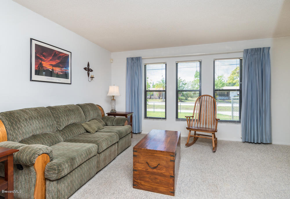 521 Croton Road Melbourne, FL 32935 - Photo 4 of 17 med-2.jpg