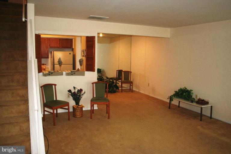 4125 Peppertree Lane Silver Spring, MD 20906 - Photo 6 of 21 Living Room/Dining Room