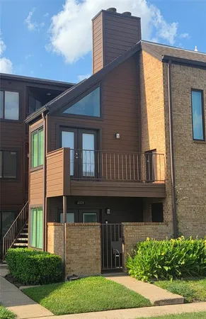 $155,000 | 1704 Baird Farm Circle, Unit 4209, Arlington, TX 76006