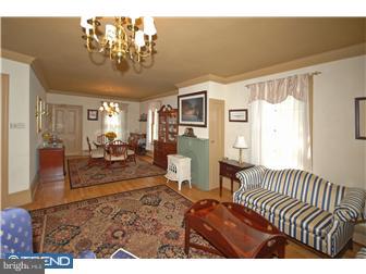 2 Stockton Sergeant Road Stockton, NJ 08559 - Photo 3 of 12 Living Room