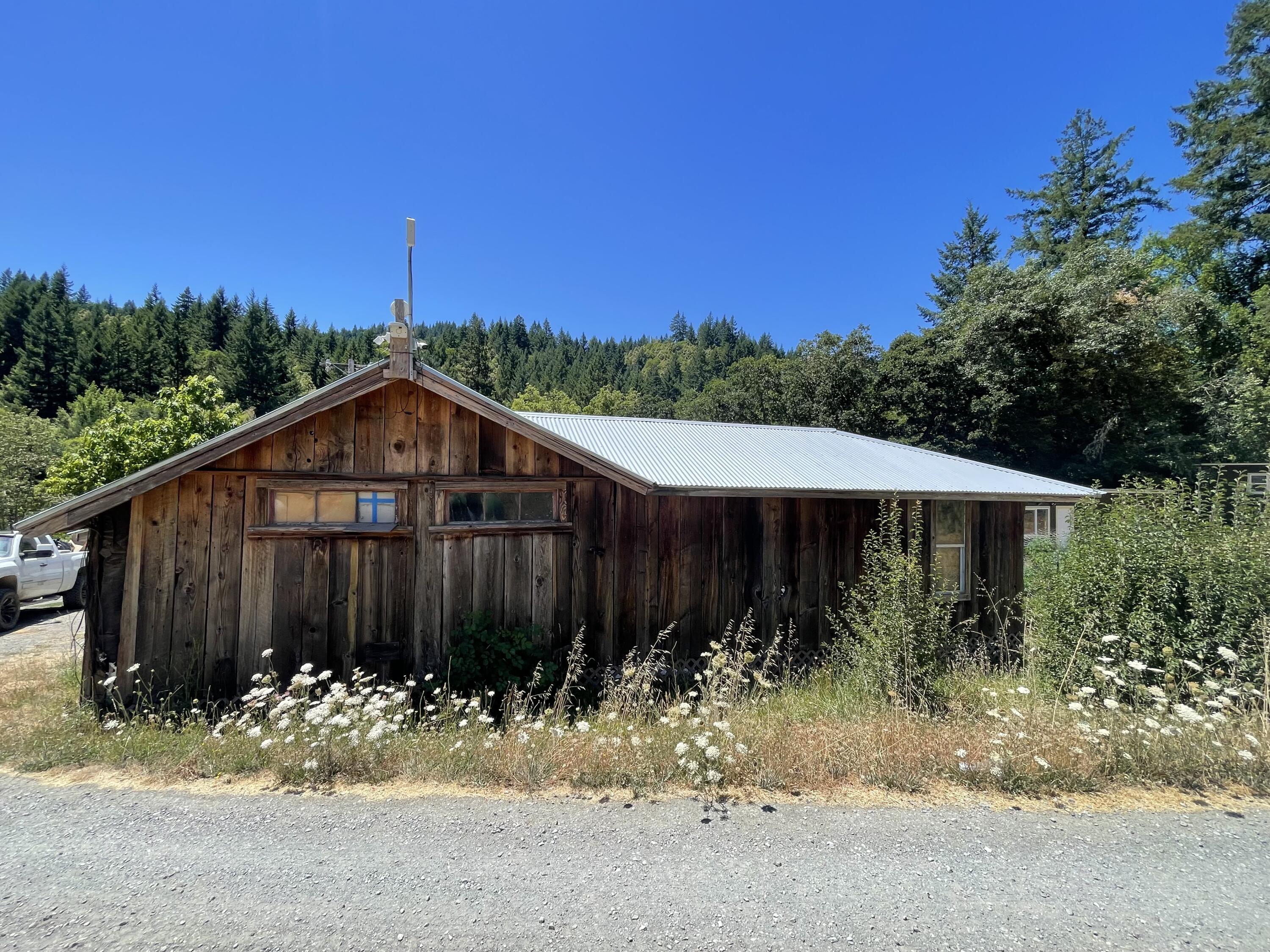 35082 Alderpoint Road Blocksburg, CA 95514 - Photo 17 of 71