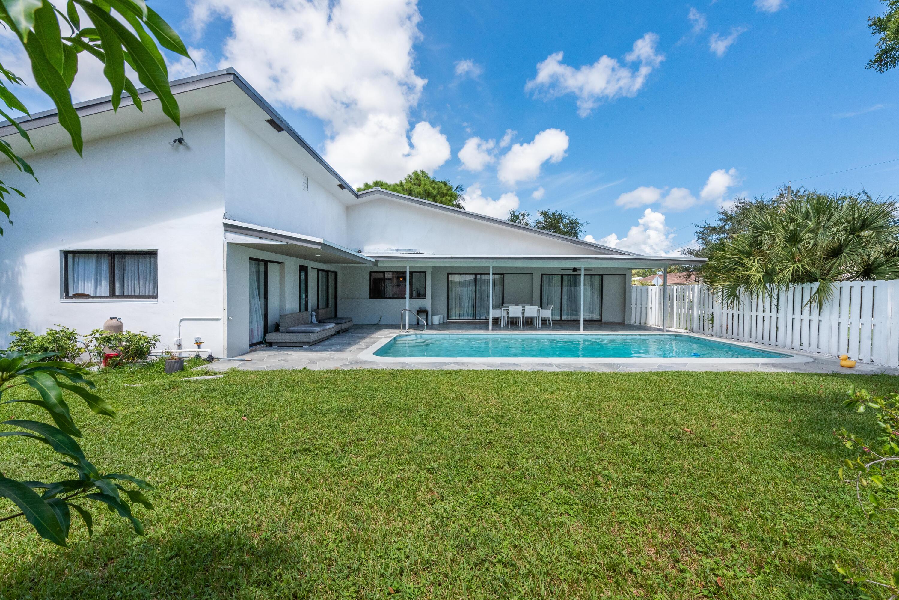 1130 Southwest 1st Way Boca Raton, FL 33486 - Photo 36 of 40 1130 SW 1st Way (35 of 39)