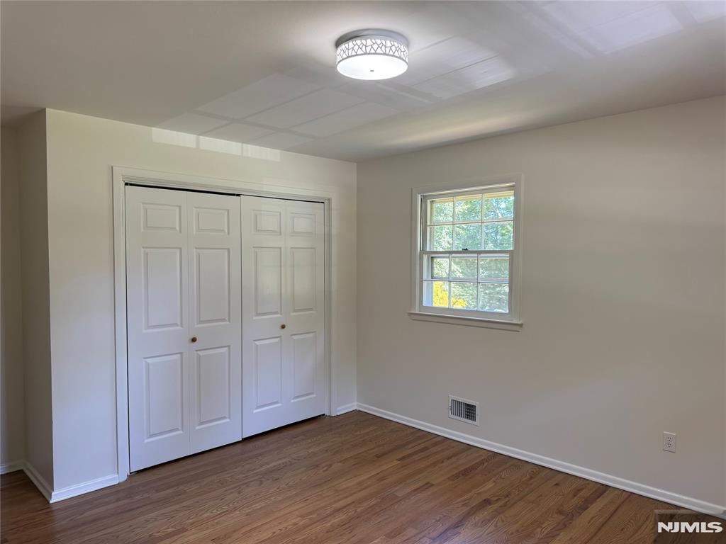76 Cider Mill Road Hawthorne, NJ 07506 - Photo 9 of 27