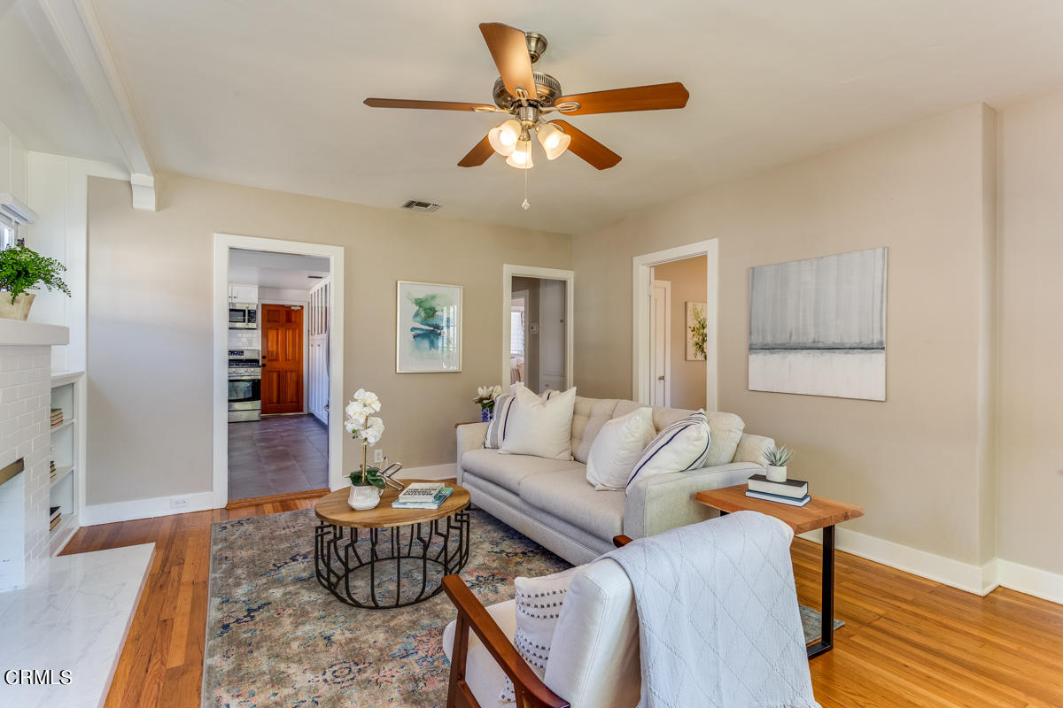602 Atchison Street Pasadena, CA 91104 - Photo 6 of 34 a living room with furniture