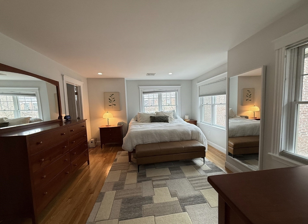 117 Sutherland Road, Unit 117 Boston, MA 02135 - Photo 15 of 34