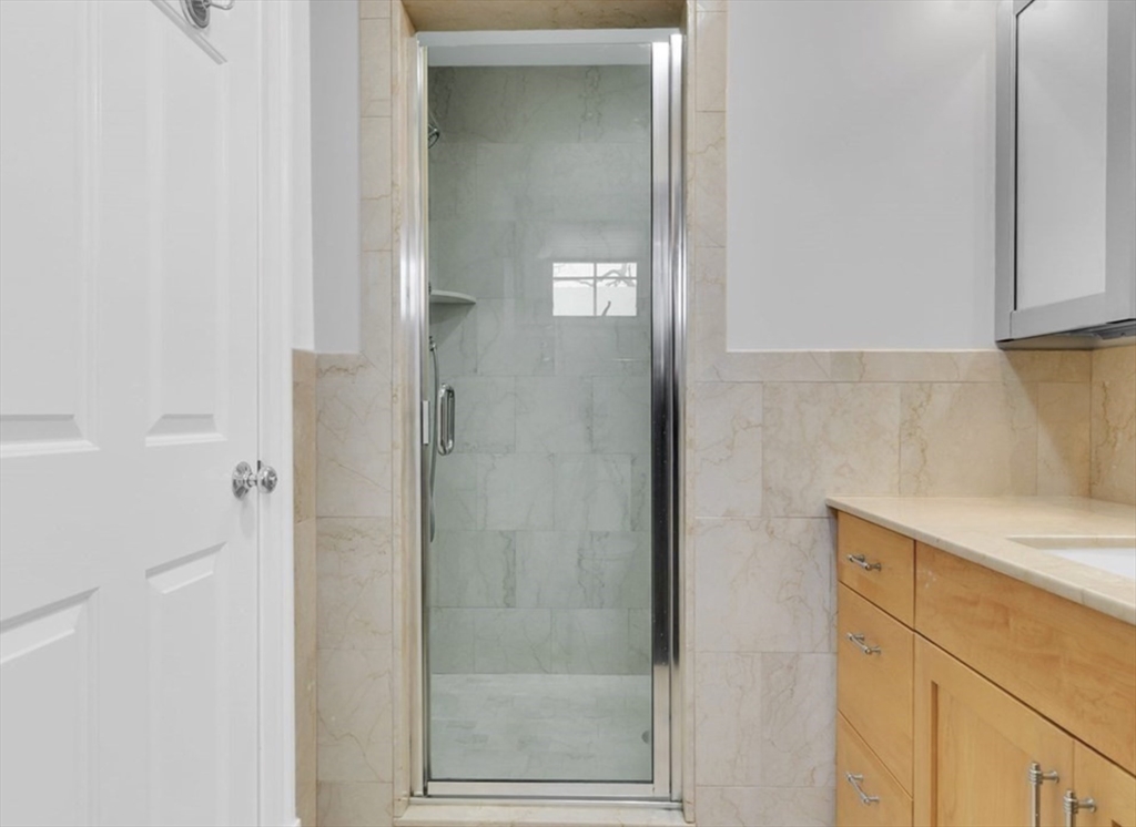 117 Sutherland Road, Unit 117 Boston, MA 02135 - Photo 16 of 34