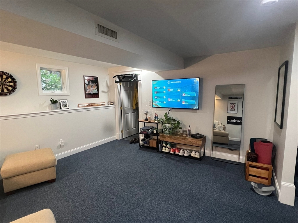 117 Sutherland Road, Unit 117 Boston, MA 02135 - Photo 25 of 34