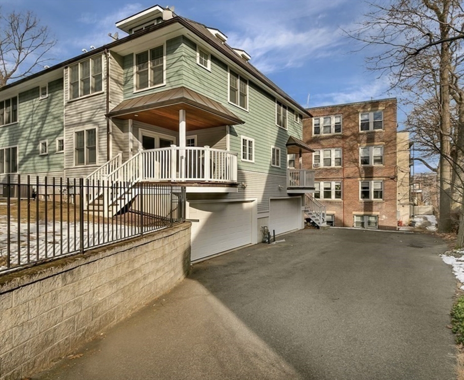 117 Sutherland Road, Unit 117 Boston, MA 02135 - Photo 27 of 34