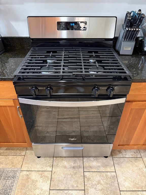 117 Sutherland Road, Unit 117 Boston, MA 02135 - Photo 6 of 34