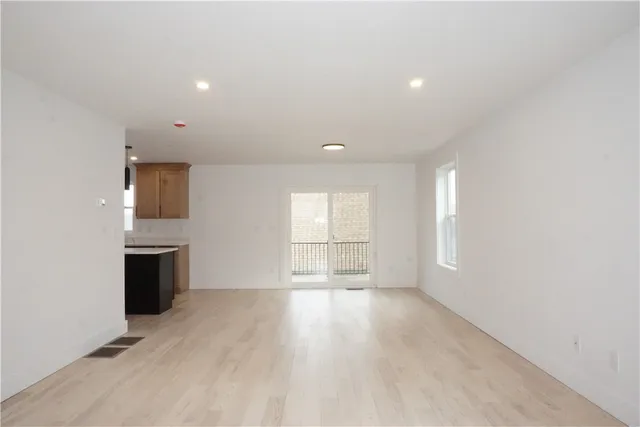 $825,000 | 1232 Narragansett Boulevard, Cranston, RI 02905