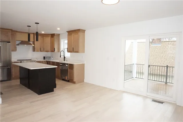 $825,000 | 1232 Narragansett Boulevard, Cranston, RI 02905