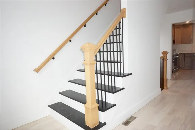 $825,000 | 1232 Narragansett Boulevard, Cranston, RI 02905