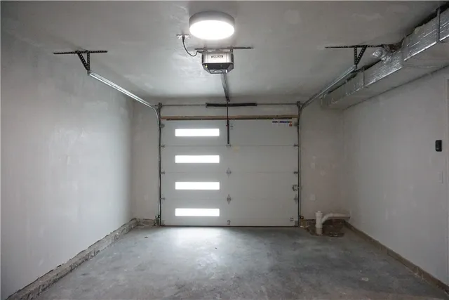 $825,000 | 1232 Narragansett Boulevard, Cranston, RI 02905