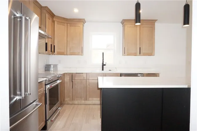 $825,000 | 1232 Narragansett Boulevard, Cranston, RI 02905