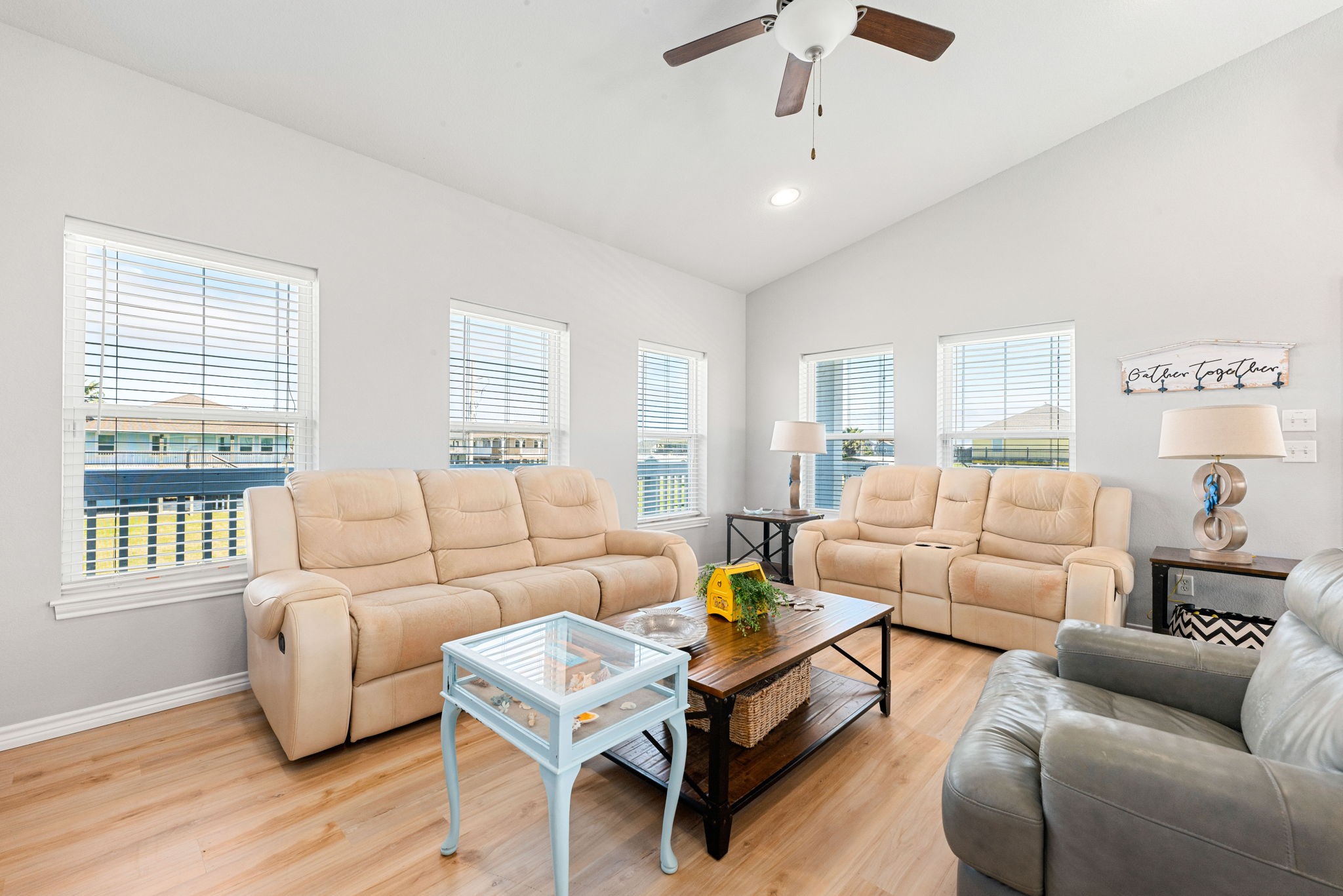 847 South Tinkle Lane Crystal Beach, TX 77650 - Photo 10 of 28