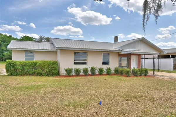 $237,400 | 352 Highway 630 East, Frostproof, FL 33843