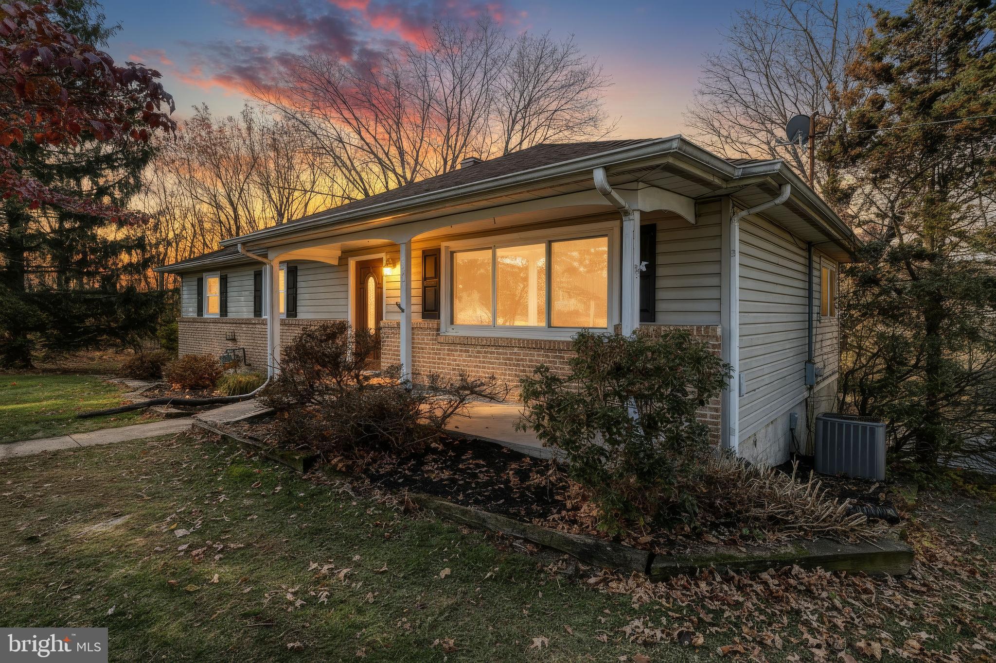 850 Jefferson Lane Red Lion, PA 17356 - Photo 2 of 82 a backyard of a house with lots of green space