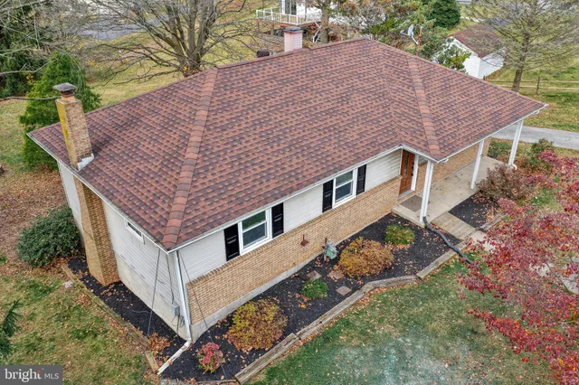 $329,900 | 850 Jefferson Lane, Red Lion, PA 17356