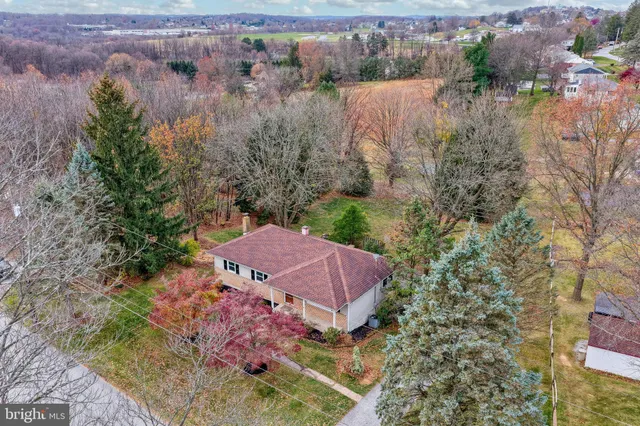 $329,900 | 850 Jefferson Lane, Red Lion, PA 17356