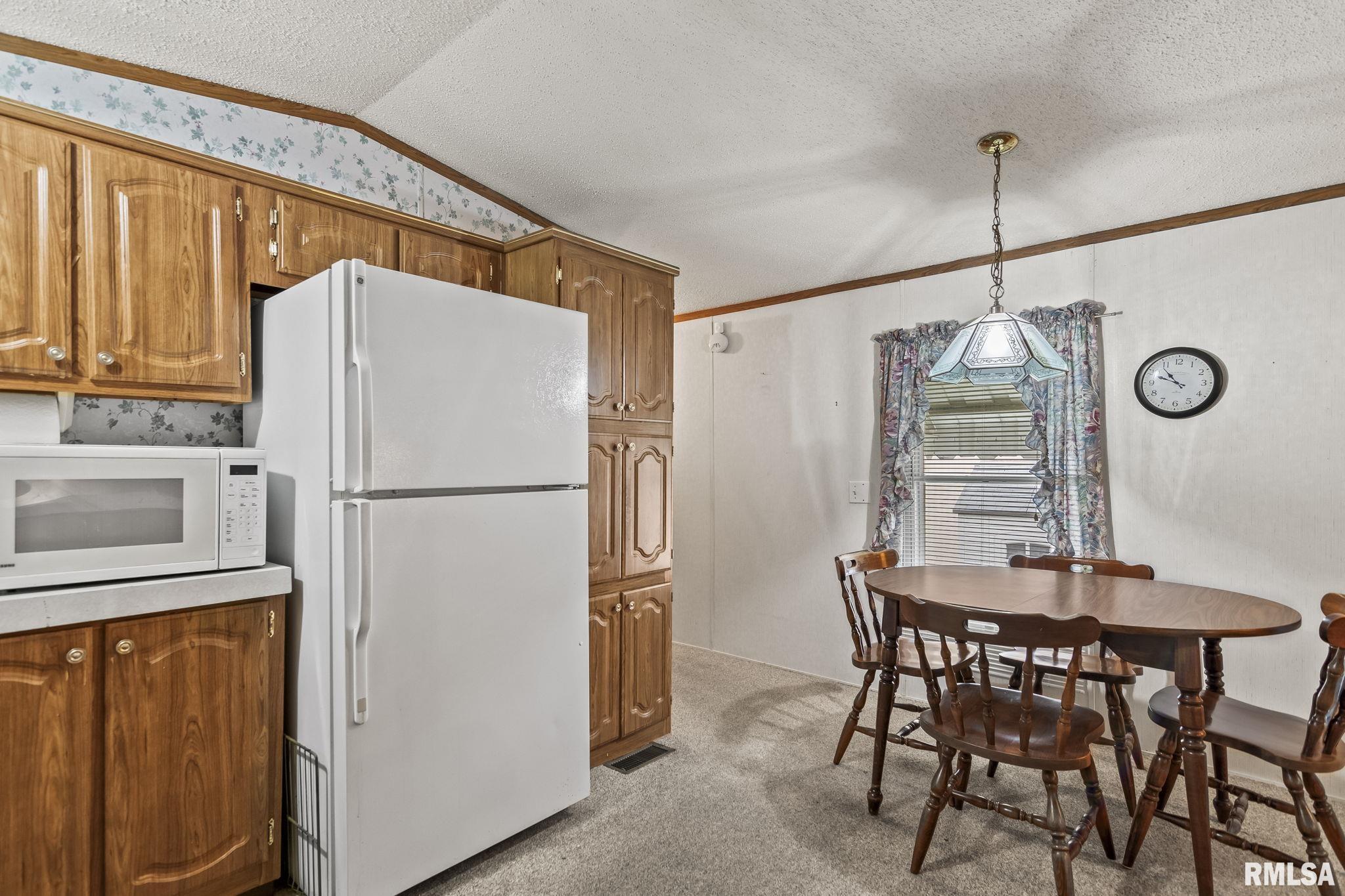 3401 Ridge Avenue, Unit 19 Springfield, IL 62702 - Photo 12 of 23