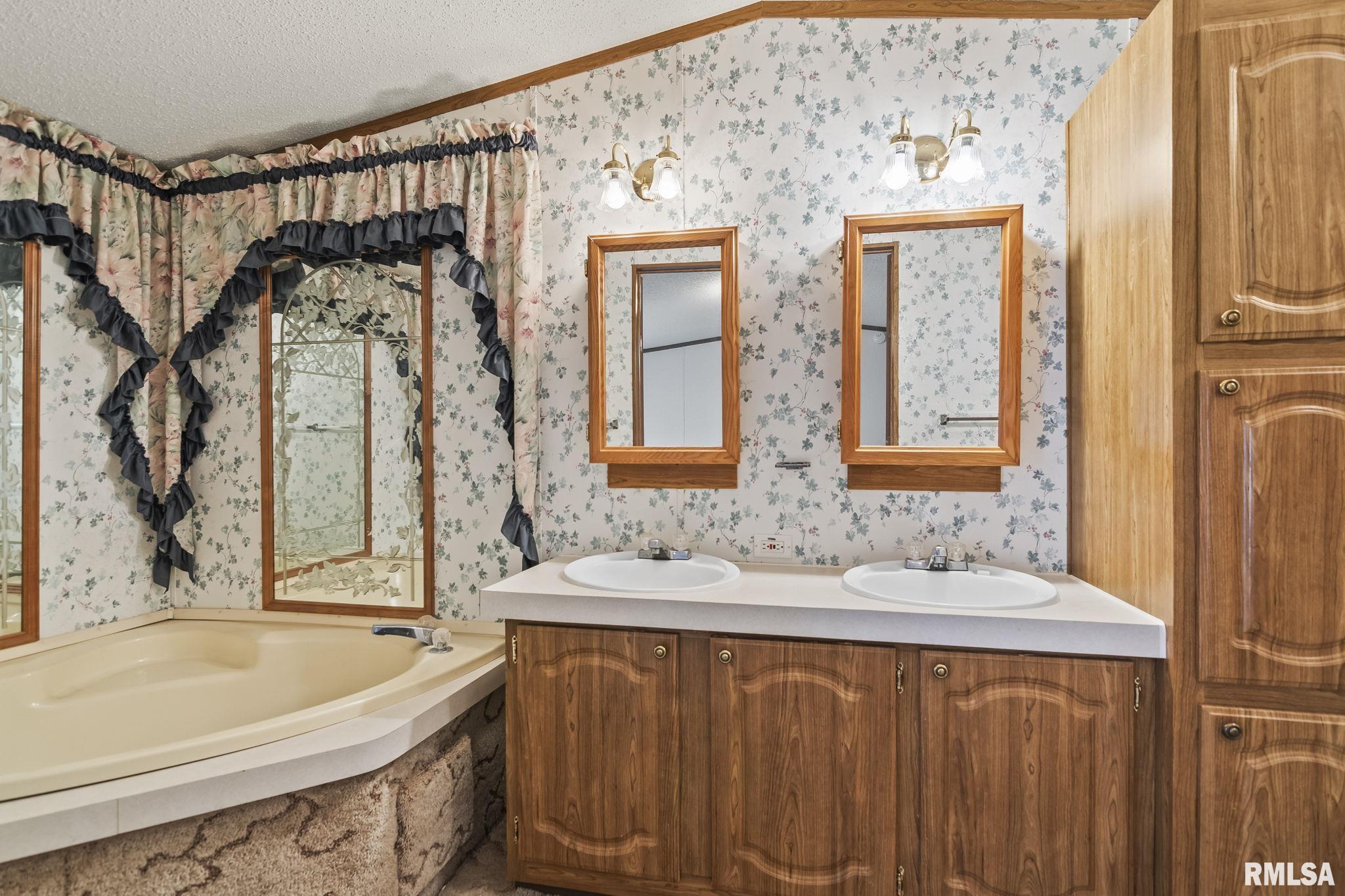 3401 Ridge Avenue, Unit 19 Springfield, IL 62702 - Photo 16 of 23