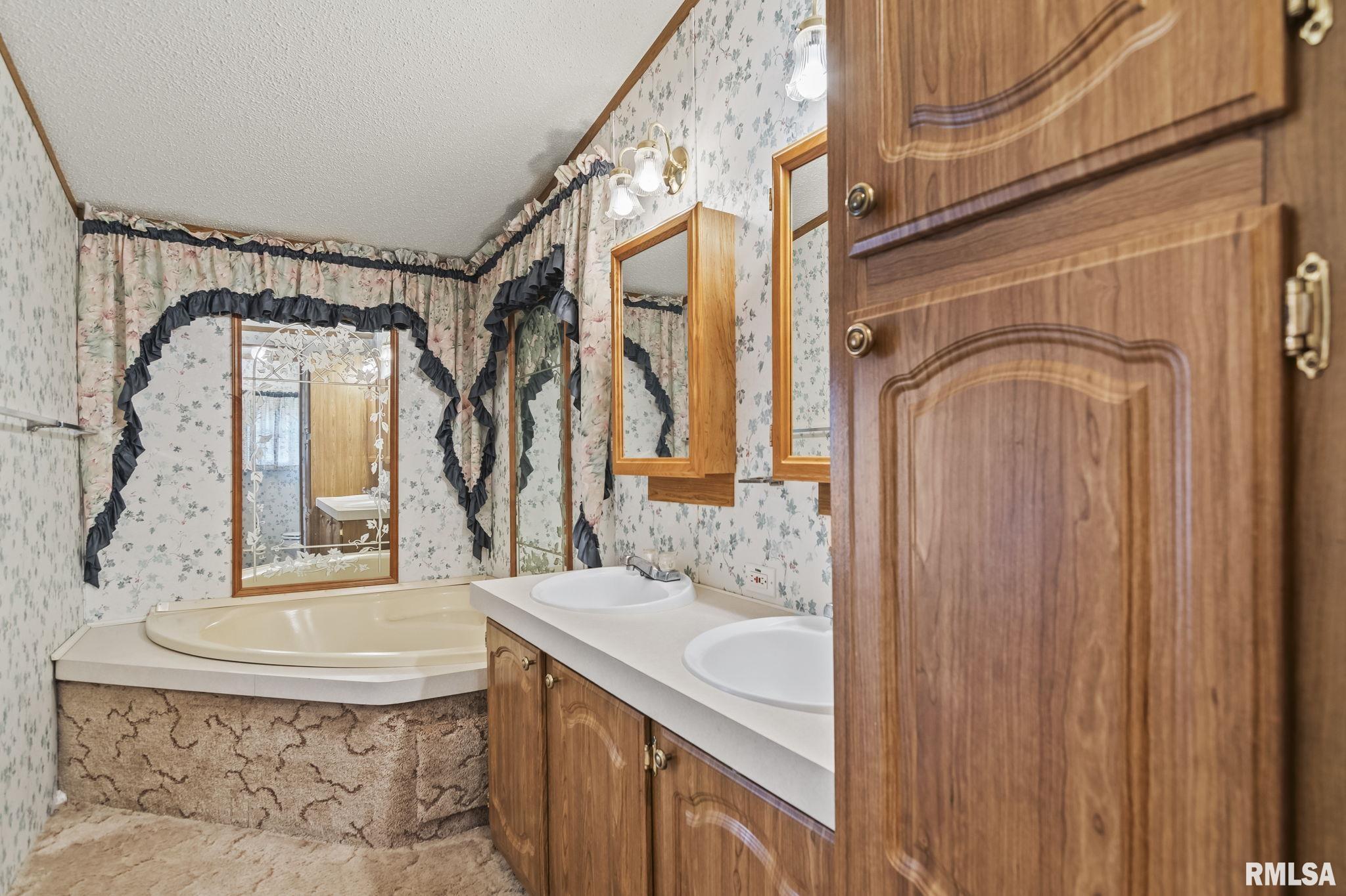 3401 Ridge Avenue, Unit 19 Springfield, IL 62702 - Photo 18 of 23