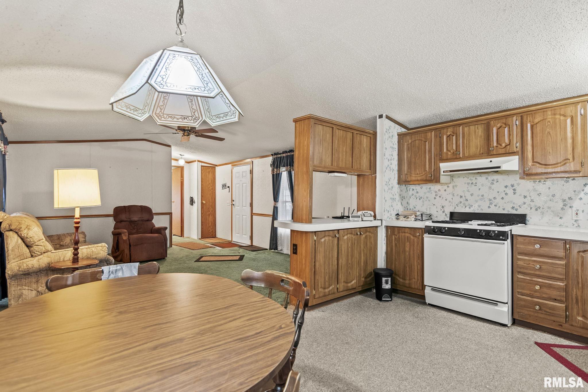 3401 Ridge Avenue, Unit 19 Springfield, IL 62702 - Photo 10 of 23