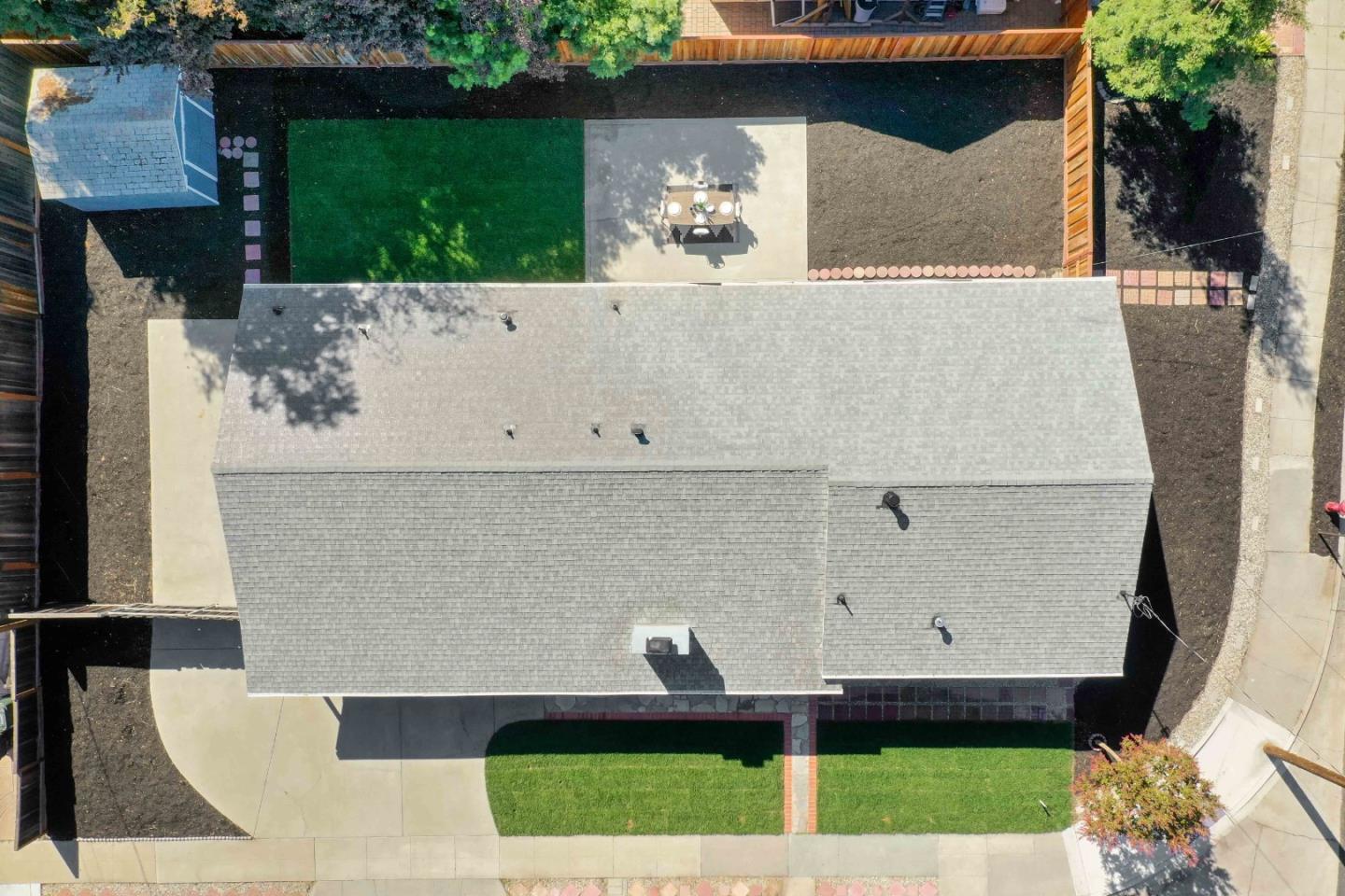 3905 Stanford Way Livermore, CA 94550 - Photo 29 of 32 an aerial view of a house with a yard