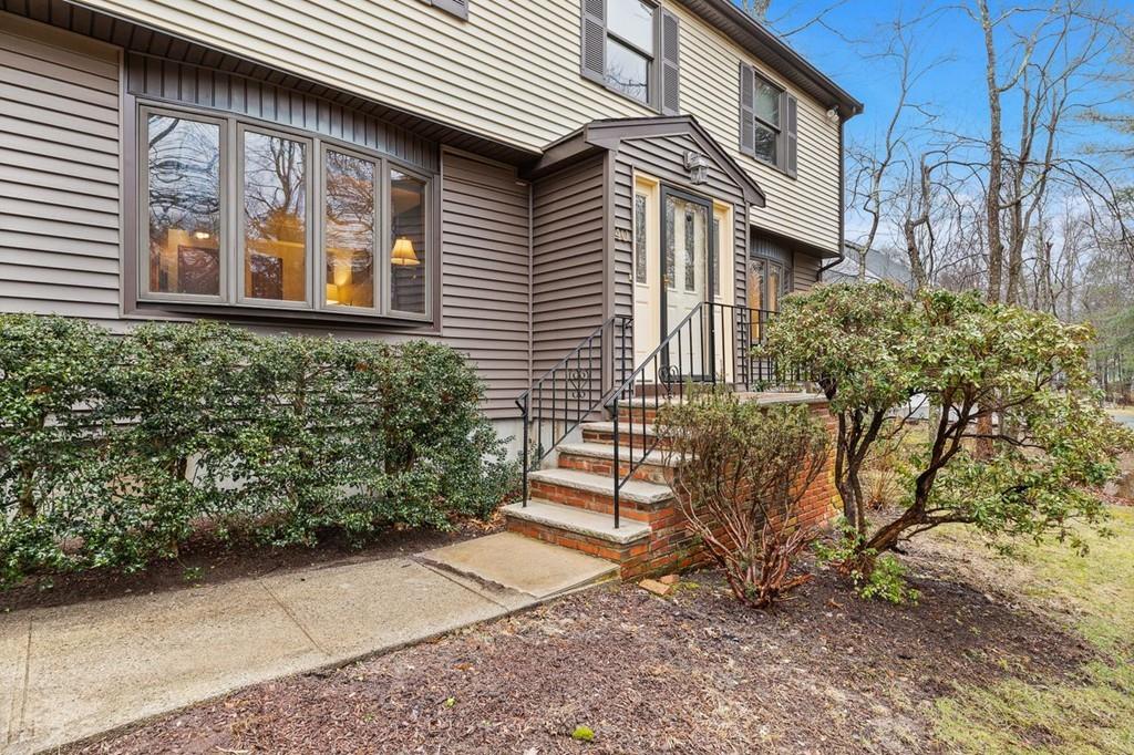 40 Condor Road Sharon, MA 02067 - Photo 1 of 23 Gallery Image 1