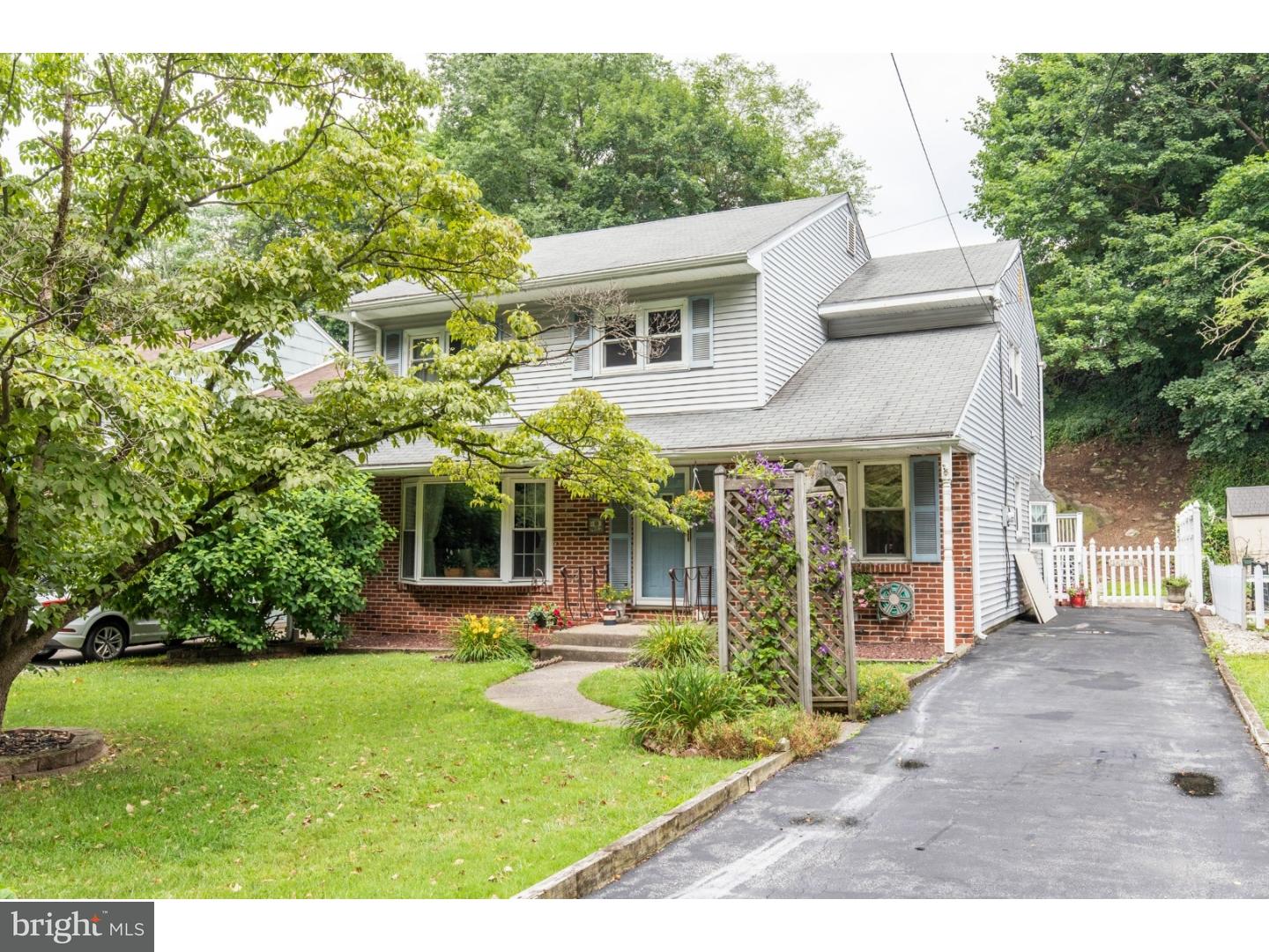 252 Glendale Road Havertown, PA 19083 - Photo 1 of 25 Exterior Front