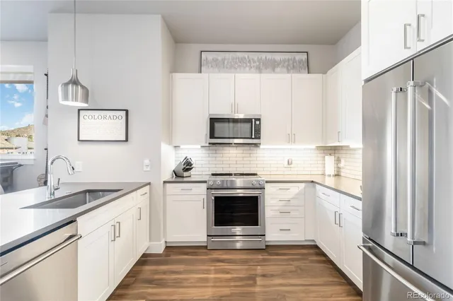 $525,000 | 20 Wilcox Street, Unit 210, Castle Rock, CO 80104