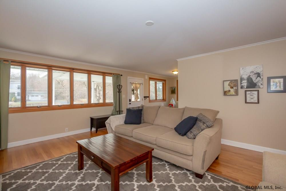 15 Garnsey Road Rexford, NY 12148 - Photo 7 of 29 Photo 7
