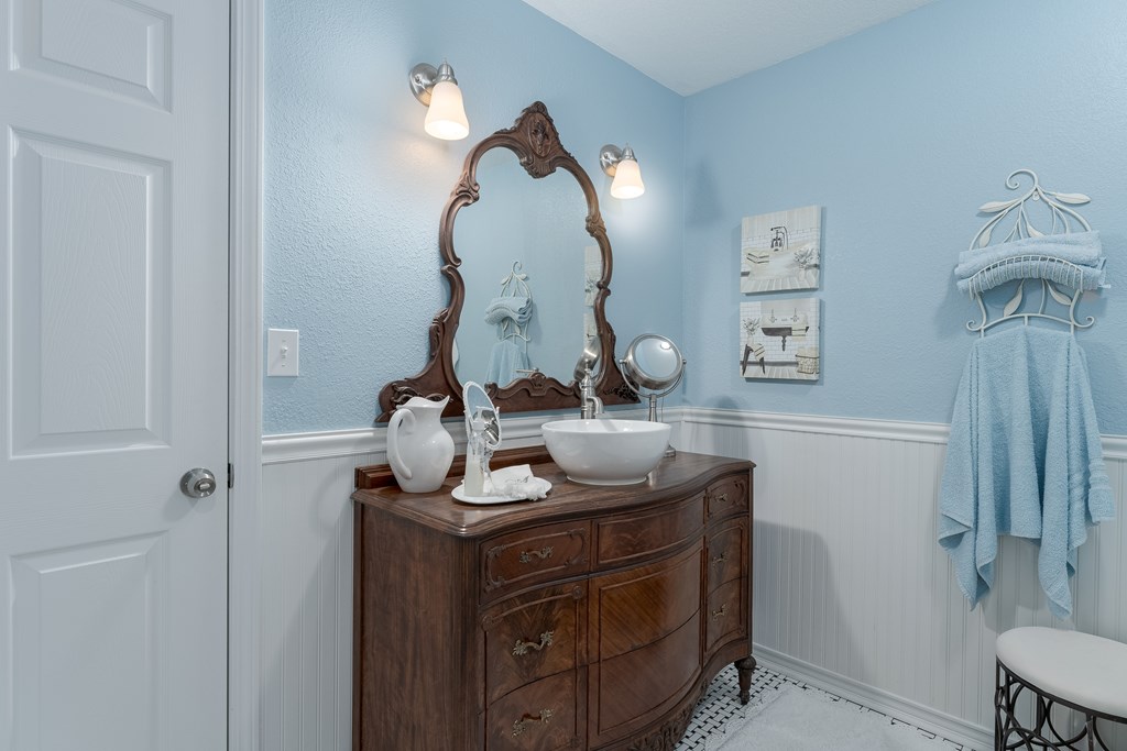 337 Branch Creek Road Blue Ridge, GA 30513 - Photo 25 of 36 Bathroom #3