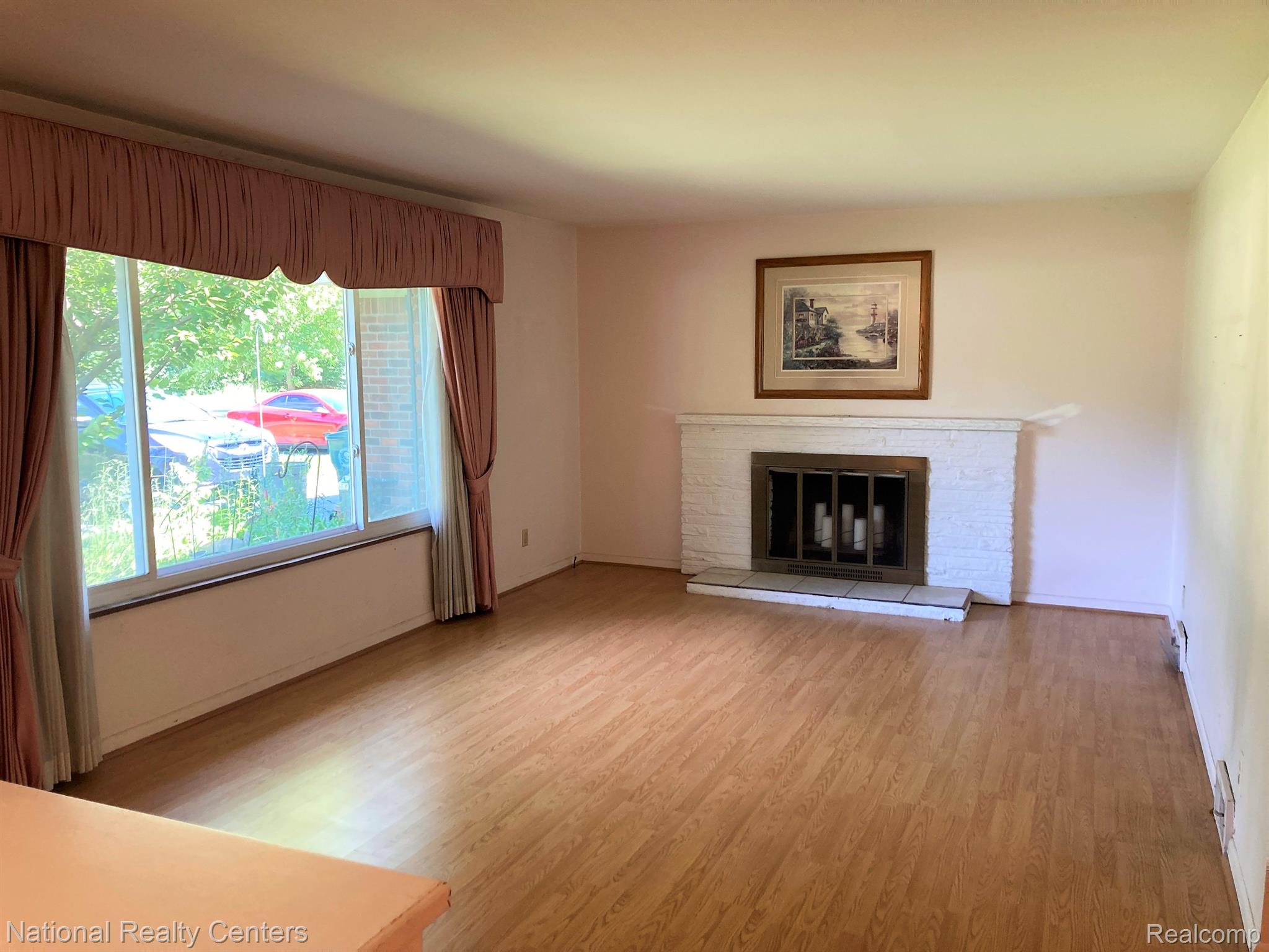614 South Sheldon Road Plymouth, MI 48170 - Photo 3 of 46 Living Room - 21 X 13, Picture Window