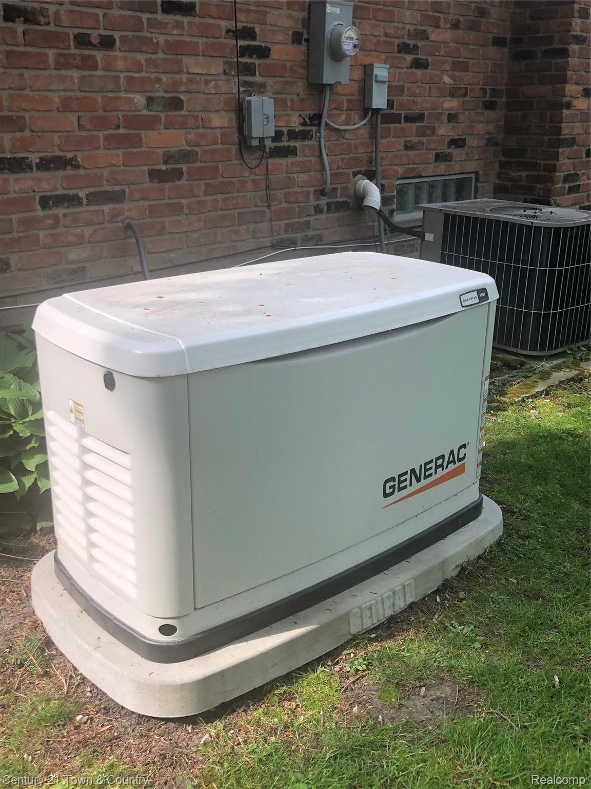 2017 Devonshire Road Bloomfield Hills, MI 48302 - Photo 5 of 43 Whole house generator was installed in 2016.