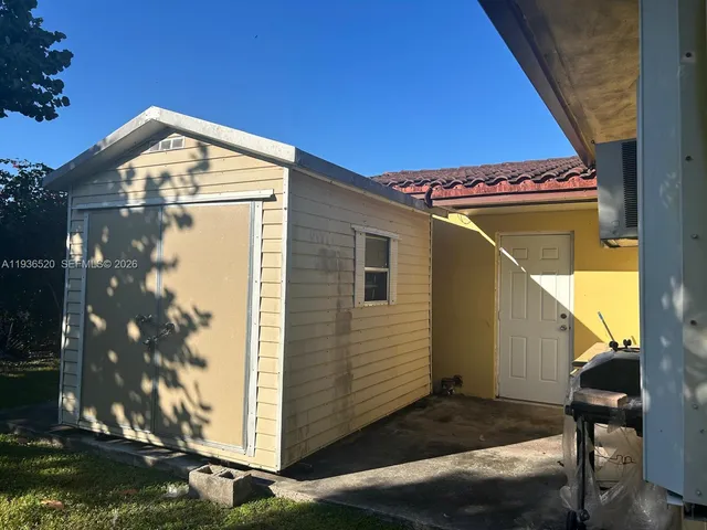 $780,000 | 13800 Southwest 73rd Street, Miami, FL 33183