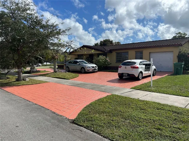 $780,000 | 13800 Southwest 73rd Street, Miami, FL 33183