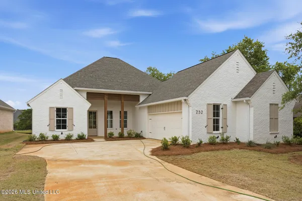 $510,000 | 252 Caroline Boulevard, Madison, MS 39110