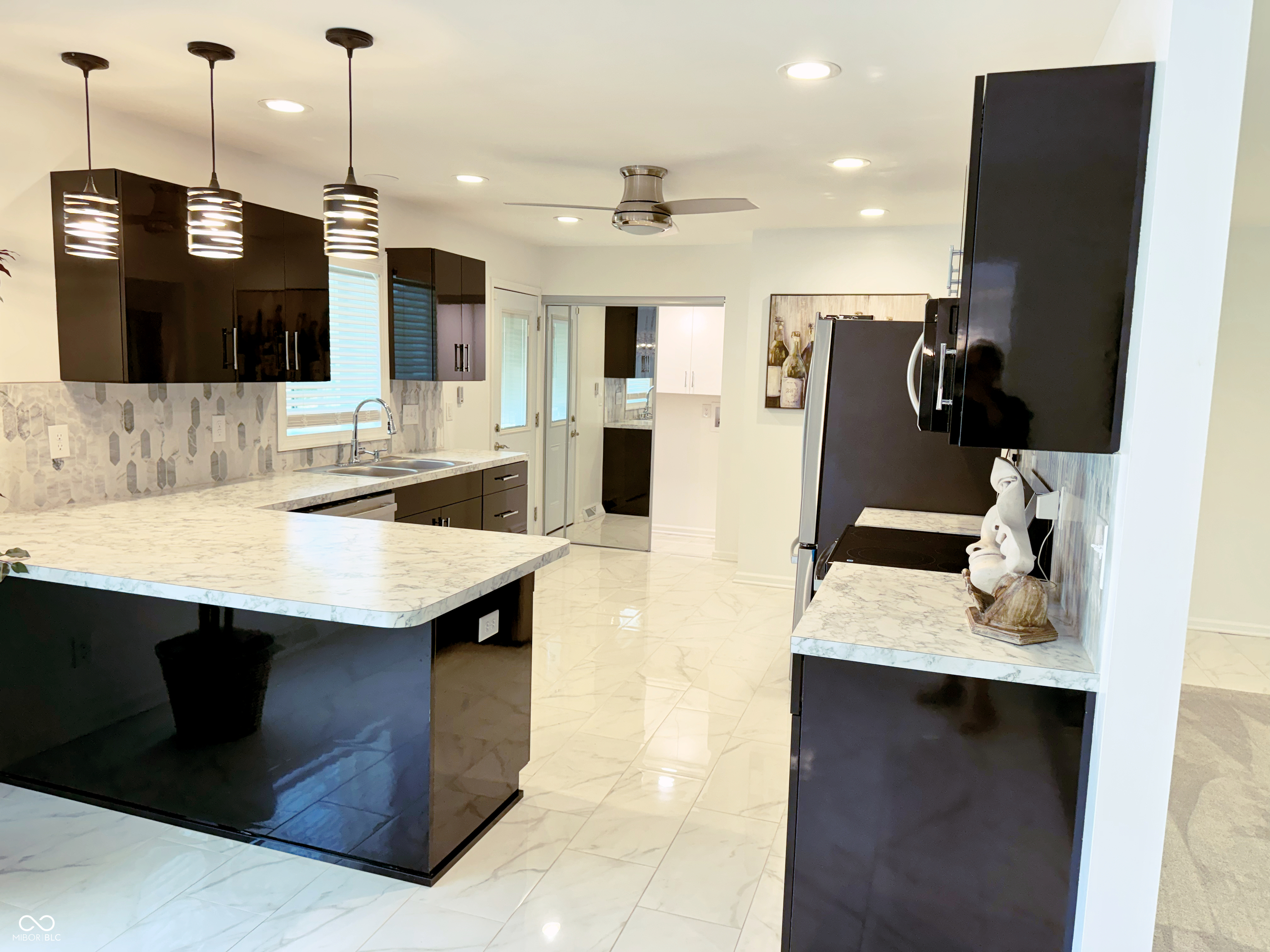 8835 Briarclift Road Indianapolis, IN 46256 - Photo 15 of 39 Gallery Image 15