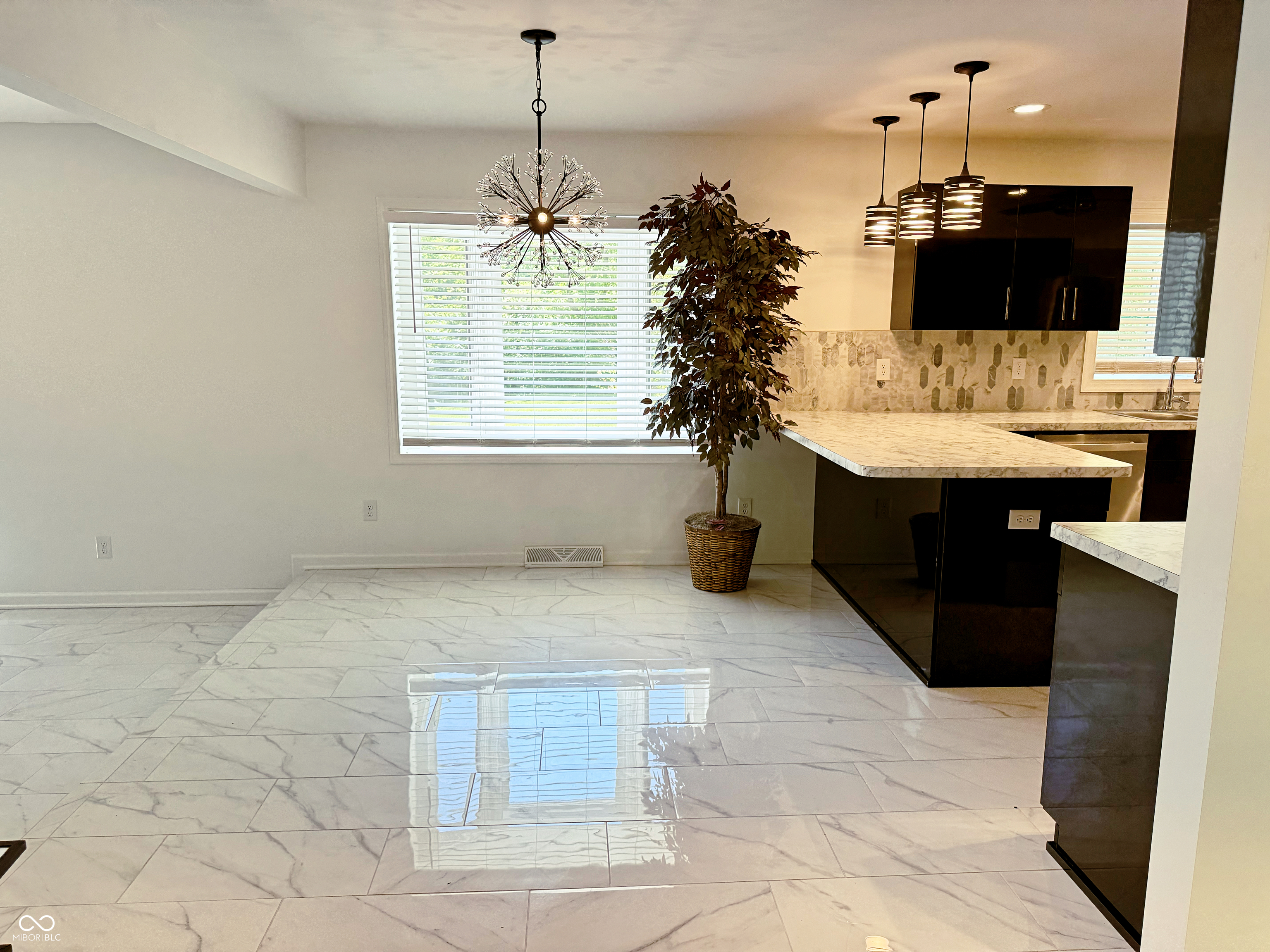 8835 Briarclift Road Indianapolis, IN 46256 - Photo 20 of 39 Gallery Image 20