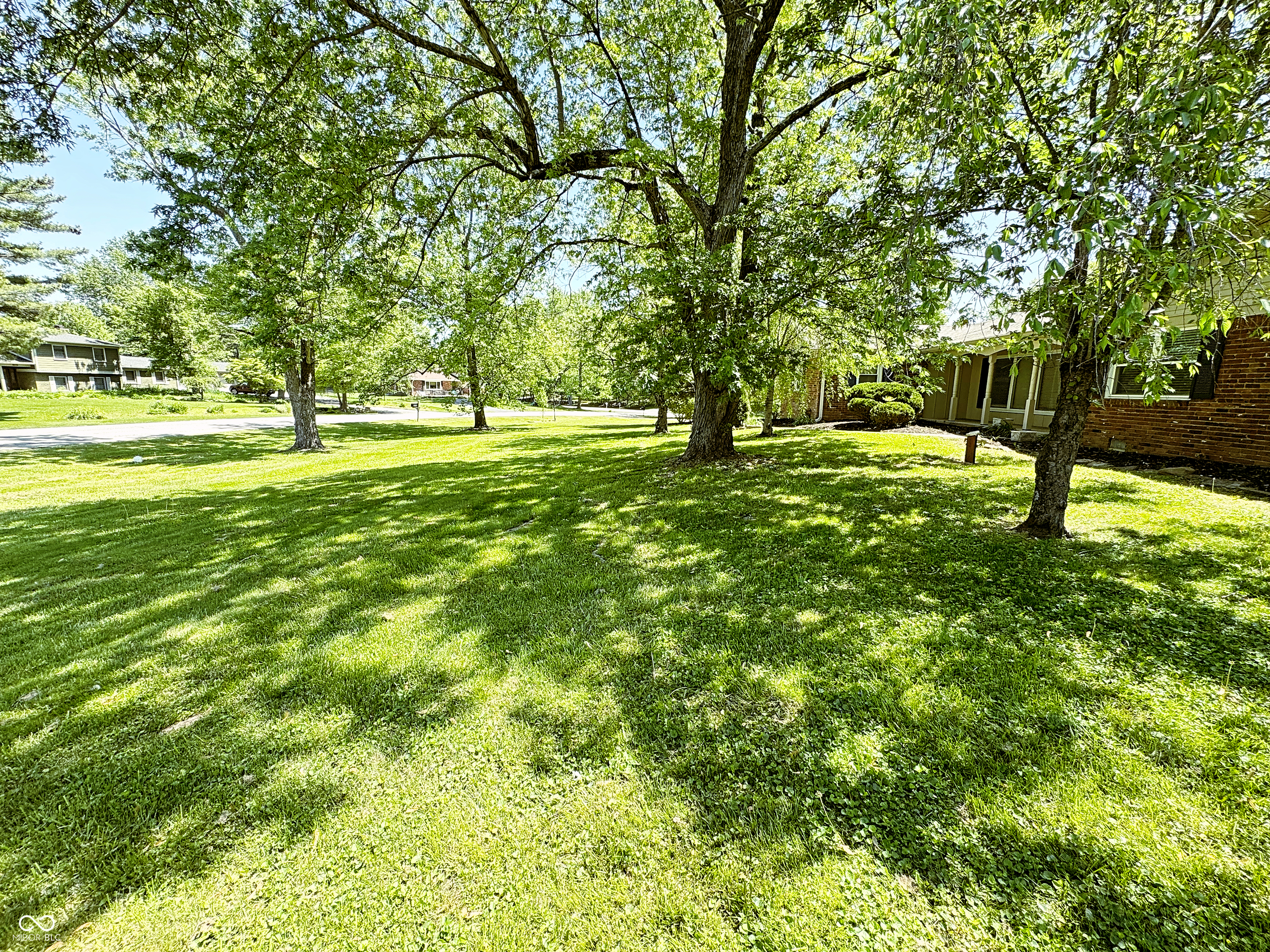 8835 Briarclift Road Indianapolis, IN 46256 - Photo 32 of 39 Gallery Image 32