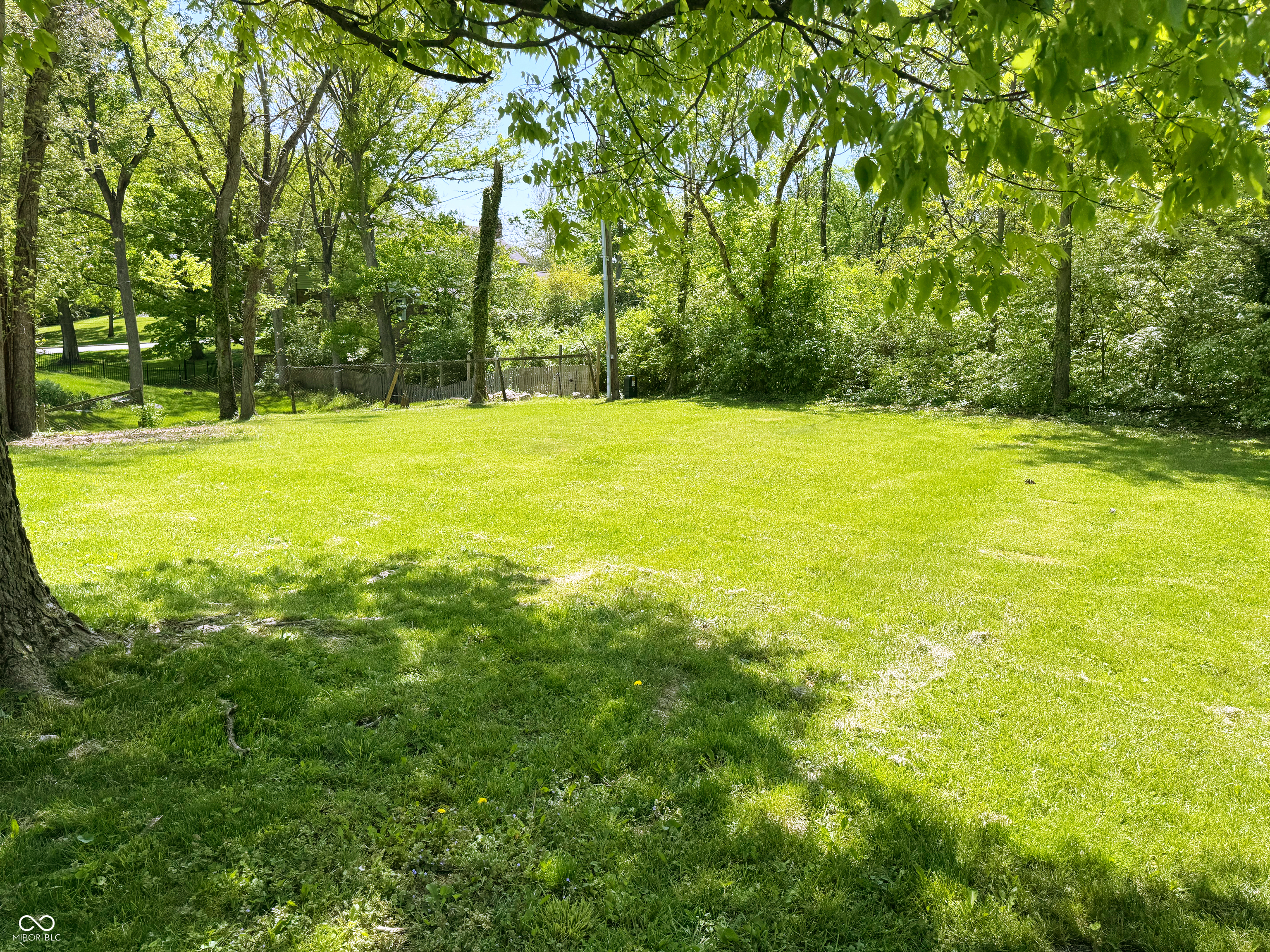 8835 Briarclift Road Indianapolis, IN 46256 - Photo 33 of 39 Gallery Image 33