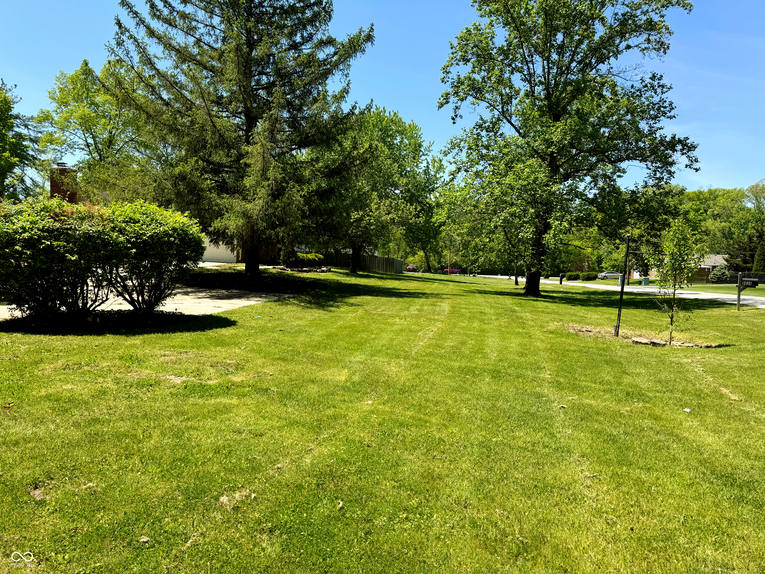 8835 Briarclift Road Indianapolis, IN 46256 - Photo 38 of 39 Gallery Image 38