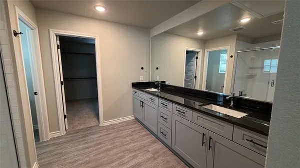 $3,200 | 604 Vine Street, Unit 144, Argyle, TX 76226